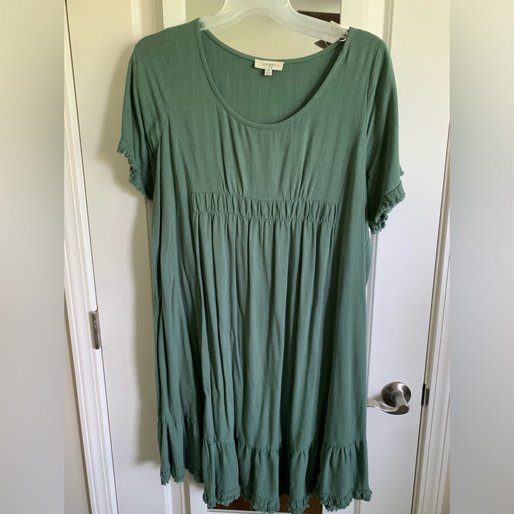 Umgee Sage Linen blend cinched waist green dress size 1X